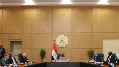 وزير الكهرباء يبحث مع وفد البنك الدولي أوجه الشراكة والتعاون