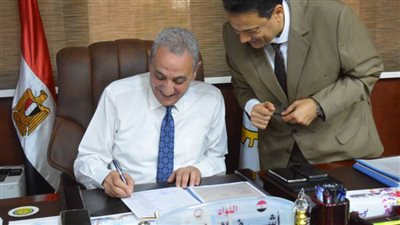 بالصور.. محافظ الغربية يوافق على النزول بدرجات القبول في بعض المدارس الفنية