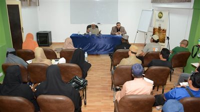 دكتور العواري للطلاب الوافدين: كونوا على حذر من أصحاب الأفكار المغلوطة