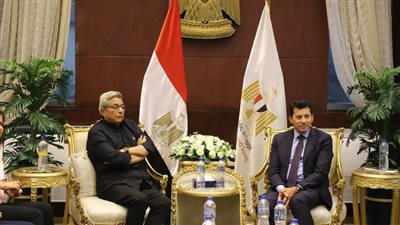 تفاصيل اجتماع وزير الشباب والرياضة مع الإعلامي محمود سعد