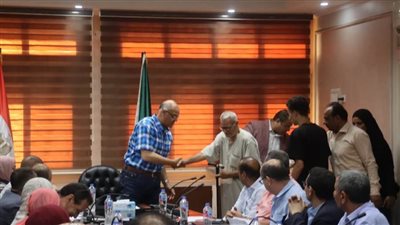 محافظ القليوبية: نقوم بالفحص الدقيق للمواطنين مستحقي الشقق والإعانات