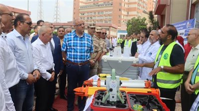 اصطفاف معدات مياه القليوبية استعدادا لفصل الشتاء
