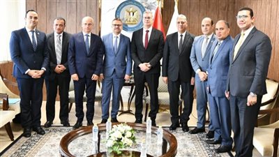 وزير البترول يلتقي عددًا من الشركات الأجنبية لبحث فرص الاستثمارات الجديدة