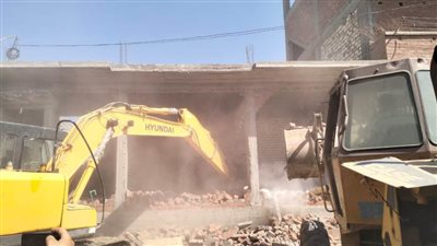 محافظ أسيوط: إزالة 30 حالة تعد على أراض زراعية وأملاك دولة تابعة للري