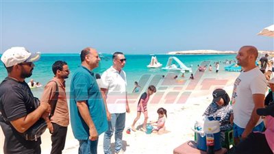 محافظ مطروح يوجه بالمرور المستمر على الشواطئ ومتابعة آراء المصطافين 