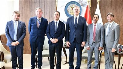 وزير البترول يلتقي سفير فرنسا لبحث سبل التعاون المشترك