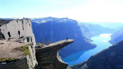 صخرة «بريكستولين».. الطبيعة في أبهى صورها بالنرويج