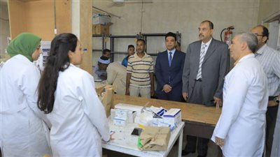 محافظ سوهاج: نقل رئيسة مجلس مدينة وإقالة نوابها وبعض رؤساء القرى بالمركز