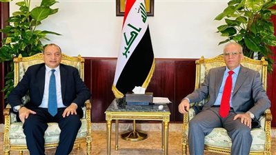 رئيس جامعة بني سويف يبحث مع  سفير العراق التعاون العلمي والأكاديمي