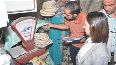 محافظ البحيرة تقود حملة مفاجئة على المخابز البلدية بكفر الدوار