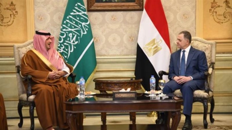 وزير الداخلية ونظيره