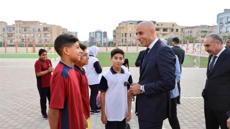 وزير التعليم يتفقد