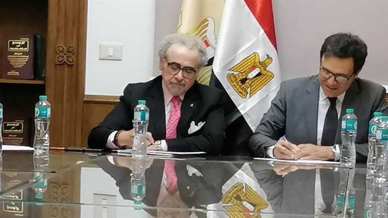 وزير الثقافة ونقيب