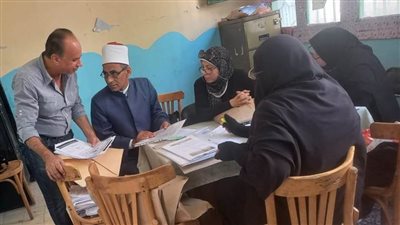 رئيس منطقة القاهرة الأزهرية يتابع أداء الإدارات في تنسيق القبول برياض الأطفال
