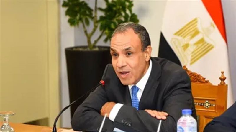 الدكتور بدر عبدالعاطي