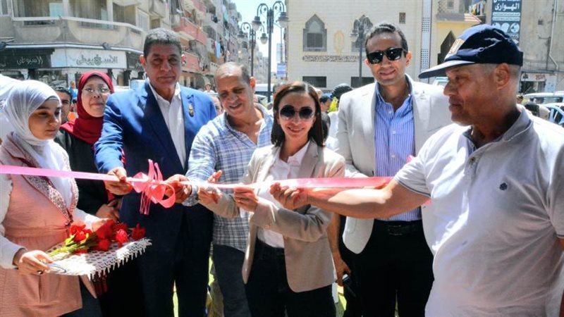 محافظ البحيرة تفتتح