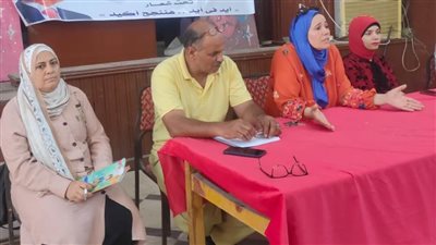  بالصور.. التوعية بأهمية المبادرات الرئاسية للأسر في مجال الصحة بالغربية