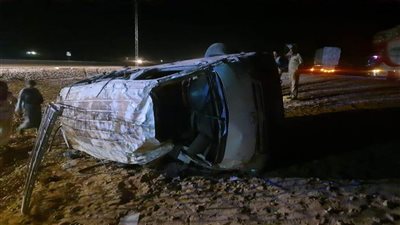 إصابة 9 أشخاص في حادث انقلاب سيارة ميكروباص بأسيوط 