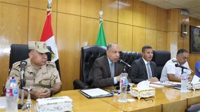 تنفيذي المنيا: توريد 5530 مقعدًا جديدًا للمدارس و4000 فرصة عمل