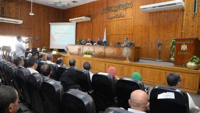 محافظ أسيوط يلتقي مديري المدارس والإدارات التعليمية وموجهي العموم استعداداً للعام الدراسي الجديد