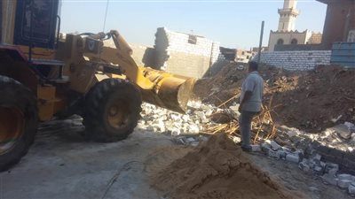 إزالة 15 حالة تعد بمساحة 1775 مترا حفاظًا على الرقعة الزراعية بالبحيرة