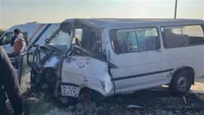 إصابة 16 شخصًا في حادث تصادم سيارتين بأسيوط