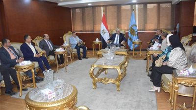  بالصور.. محافظ الغربية يستعرض تقييم مشروعات المبادرة الوطنية الخضراء الذكية