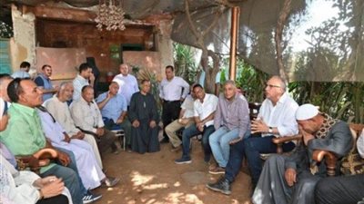 وزير الري يلتقي المزارعين لتقييم الموسم الصيفي بالقليوبية 