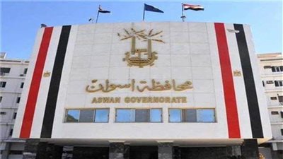 محافظ أسوان يقرر تعديل تعريفة أجرة سيارات التاكسى المتجهة من وإلى مطار أسوان الدولي