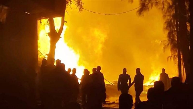 حريق مخزن أخشاب