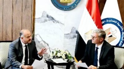 بي بي البريطانية تقترب من الانتهاء من حفر بئرين بحقل ريفين