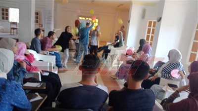 ورش تدريبية لبرنامج التعليم المدني بمركز التنمية الشبابية 