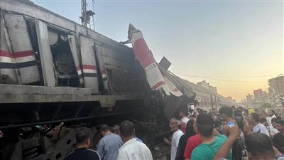 عاجل.. تصادم قطارين ركاب بالزقازيق عند الكوبرى الجديد بالزقازيق 