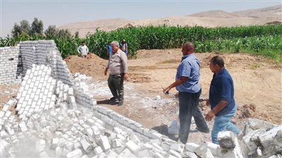 إزالة 16 حالة تعد على أملاك دولة بمركزي البداري ومنفلوط بأسيوط