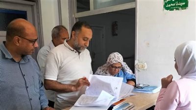 مدير إدارة المستشفيات بالبحر الأحمر يتابع سير العمل بمستشفى سفاجا المركزي.. صور