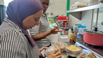 إعدام 89 كيلو أغذية غير صالحة للاستهلاك وتحرير 39 مخالفات بالإسماعيلية 