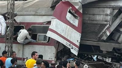 حجز سائقي قطاري الزقازيق والتحفظ على عامل المزلقان لحين ورود التحريات 