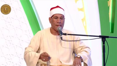 القارئ الشيخ عبد الفتاح الطاروطي يشارك في احتفالية المولد النبوي الشريف