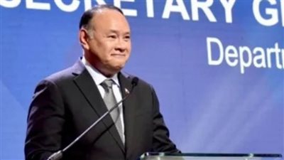 وزير الدفاع الفلبيني ينفي ما تردد عن استقالته من منصبه