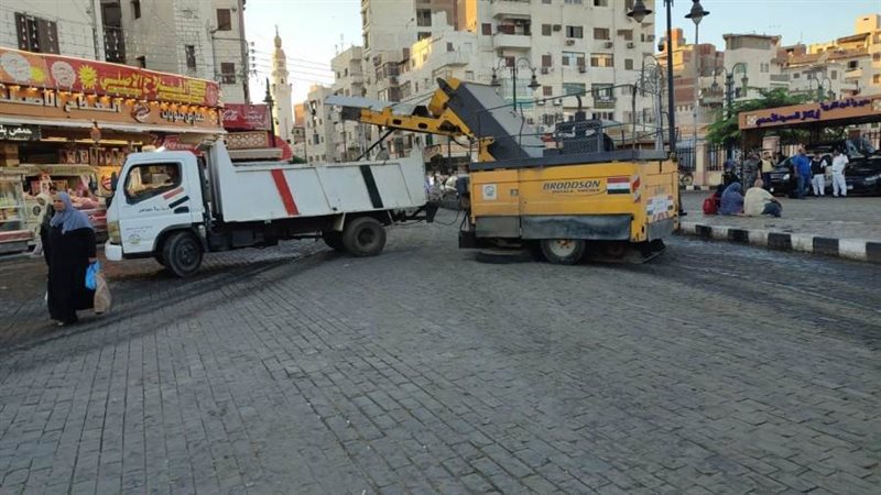 جانب من أعمال النظافة