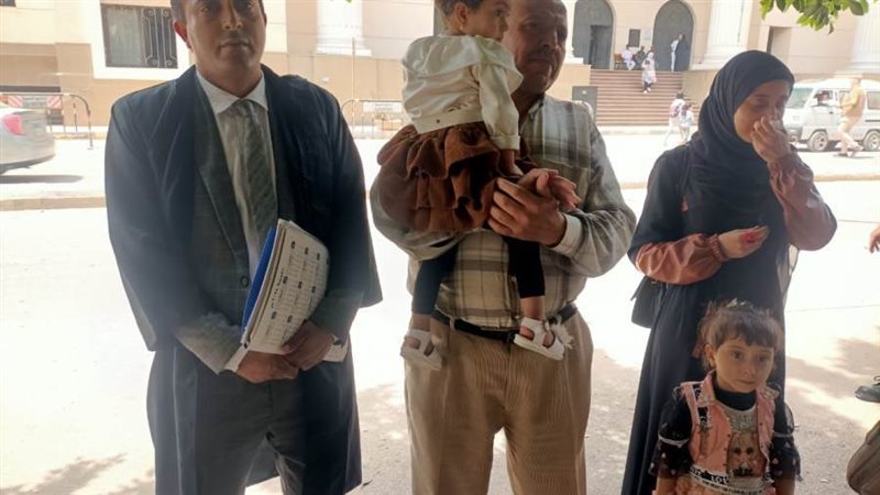 محامى وأسرة الضحية