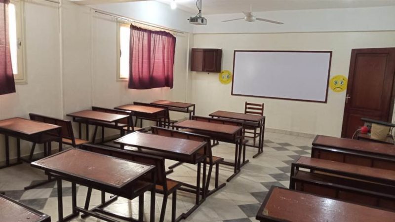 جانب من تجهيز المدارس