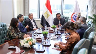 وزير الصحة يلتقي ممثلي شركتين لبحث تعزيز استخدام التكنولوجيا بالقطاع الصحي