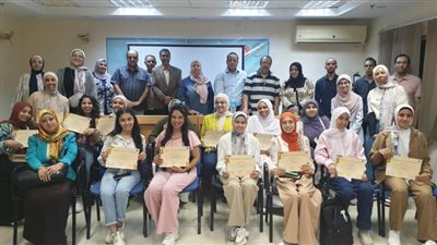 تحديات النشر الإلكتروني والتحول الرقمي في ندوة لنادي الترجمة بأسيوط