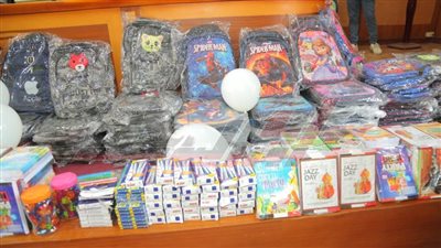 الأورمان توزع 500 شنطة وأدوات مدرسية على الأطفال الأولى بالرعاية