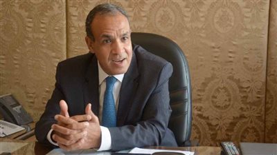 وزير الخارجية يؤكد أهمية تعزيز العلاقات الاقتصادية والتجارية مع الولايات المتحدة