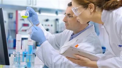 عاجل| 6 عوامل مرتبطة بأسلوب الحياة تؤدي لإصابة الشباب بالسرطان 