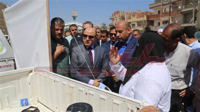محافظ كفر الشيخ يتفقد قوافل المبادرة الرئاسية 