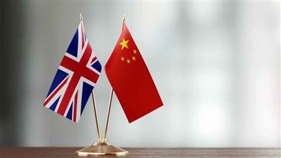 مسؤول صيني يبحث مع وزيرة الخزانة البريطانية التعاون الاقتصادي