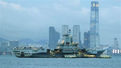 حاملة الطائرات الصينية ومدمرات تفاجئ اليابان بالإبحار بجوار جزرها